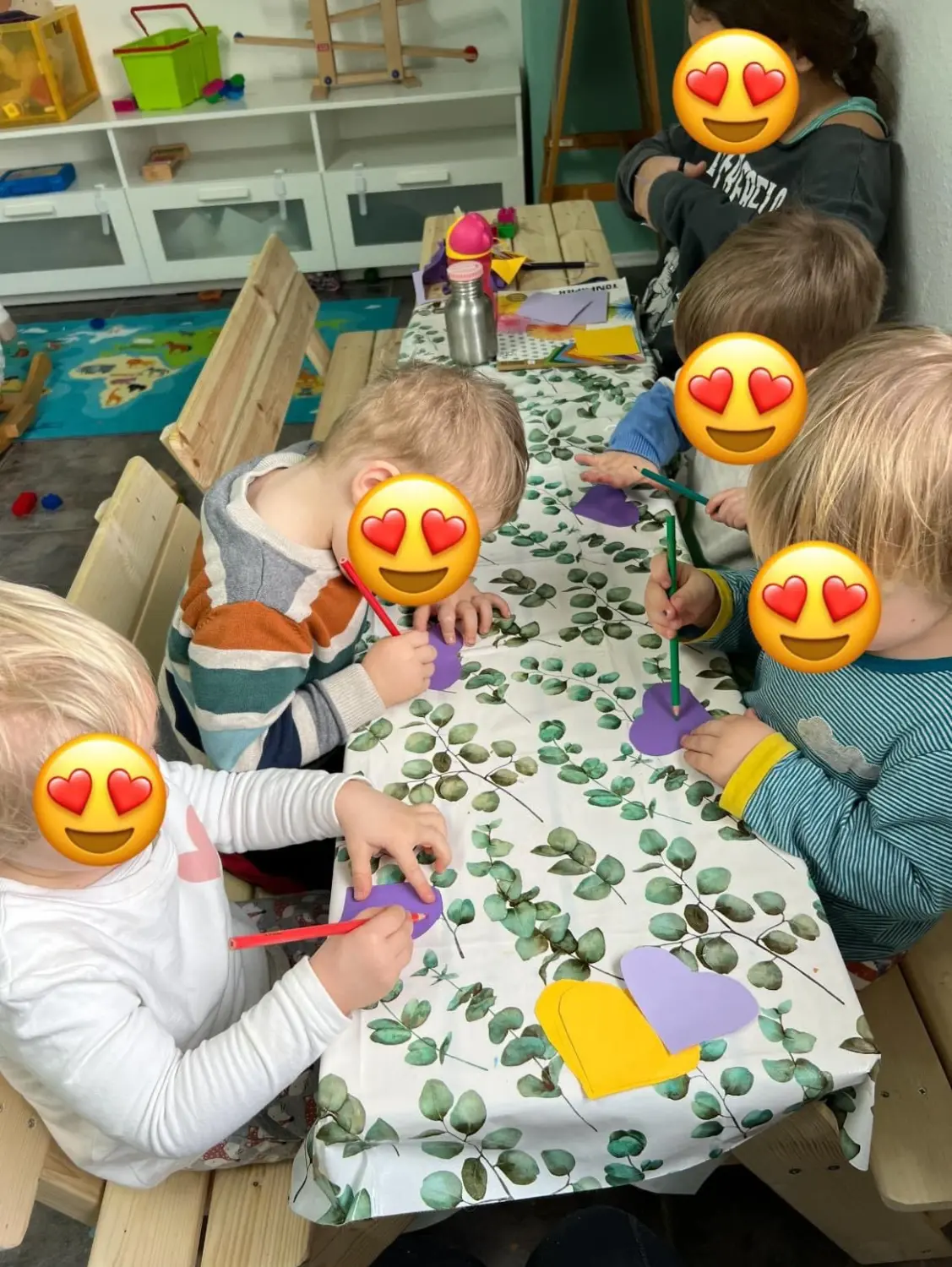 Kinder spielen von Lisa Beck Kindertagespflege